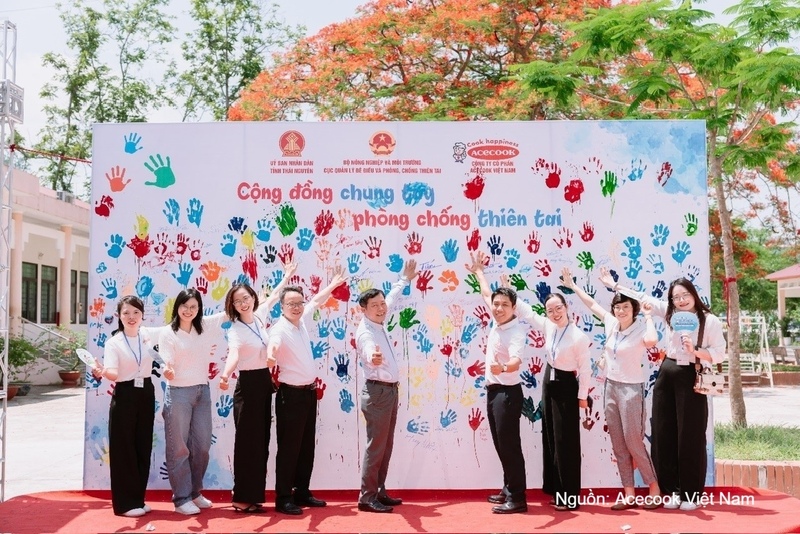 Acecook Việt Nam đồng hành cùng Cục Quản lý đê điều và phòng chống thiên tai triển khai chuỗi hoạt động tuyên truyền, giáo dục kiến thức cho cộng đồng
