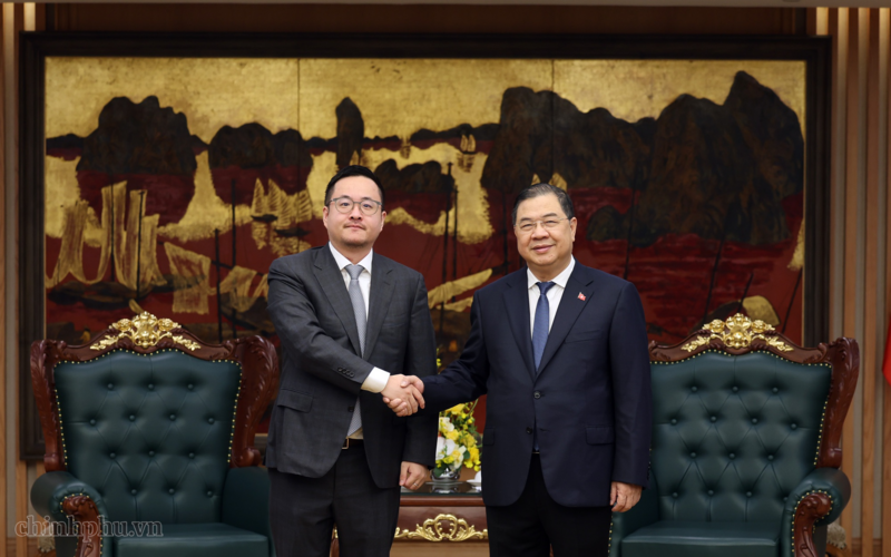Phó Thủ tướng Thường trực Phạm Gia Túc tiếp ông Yu Chenjie, Chủ tịch Tập đoàn Khoa học Kỹ thuật kim loại Yongjin (Trung Quốc). Ảnh: VGP/Phương Nguyên