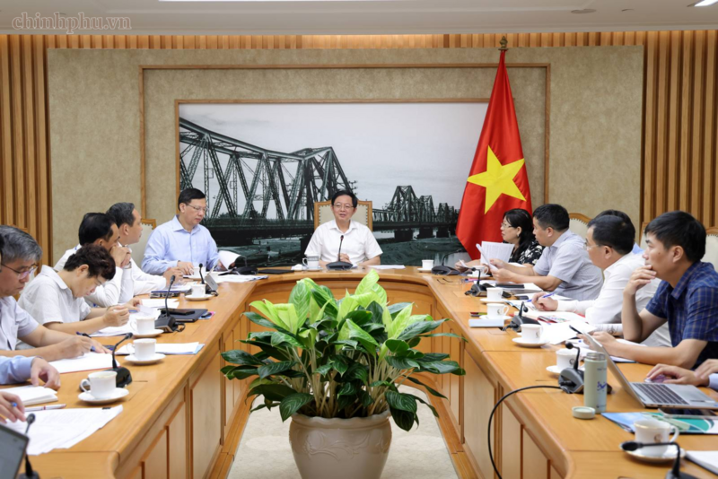 Phó Thủ tướng Hồ Quốc Dũng chủ trì cuộc họp nhằm tháo gỡ khó khăn, vướng mắc của thành phố Cần Thơ - Ảnh: VGP/Gia Huy