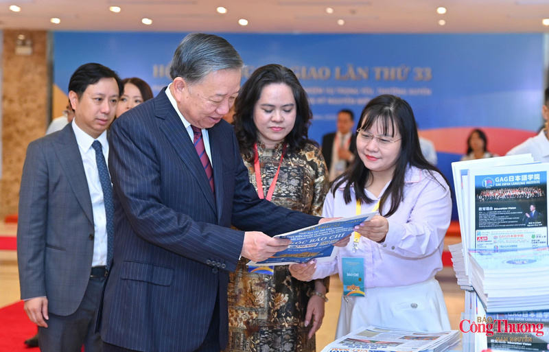 Chùm ảnh: Tổng Bí thư, Chủ tịch nước Tô Lâm dự Hội nghị Ngoại giao lần thứ 33 - 2