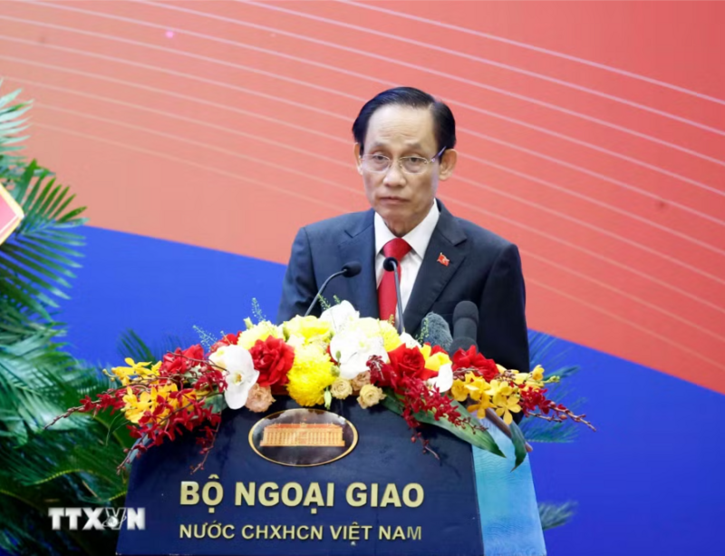 Đồng chí Lê Hoài Trung, Uỷ viên Bộ Chính trị, Bộ trưởng Bộ Ngoại giao phát biểu khai mạc. Ảnh: Thống Nhất/TTXVN