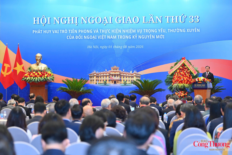 Chủ nhiệm Ủy ban Lê Tấn Tới nhấn mạnh, hoạt động đối ngoại Quốc hội, không chỉ làm tốt chức năng chính trị mà còn phải trực tiếp đóng góp vào kiến tạo phát triển.
