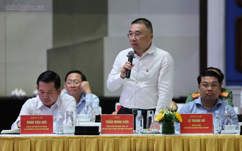 Ông Trần Minh Sơn – Thành viên Hội đồng Sáng lập, Phó Chủ tịch thường trực Hội đồng Quản trị Tập đoàn Sungroup phát biểu - Ảnh: VGP/Phương Nguyên