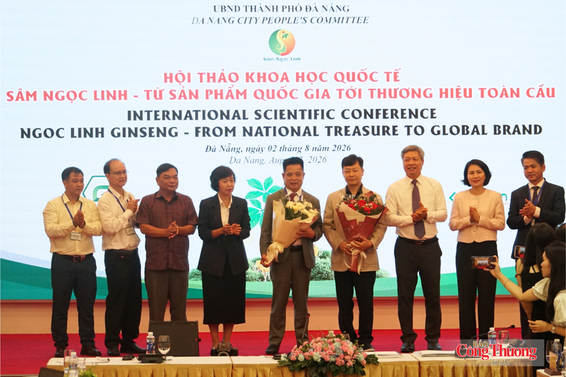 Lễ trao các Biên bản ghi nhớ hợp tác giữa Hội Sâm Ngọc Linh Đà Nẵng và Hiệp hội Sâm Geumsan (Hàn Quốc) về phát triển sâm và dược liệu.