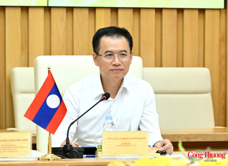 Bộ trưởng Malaithong Kommasith bày tỏ cảm ơn Chính phủ và Bộ Công Thương Việt Nam đã luôn đồng hành, hỗ trợ Lào trong nhiều lĩnh vực.