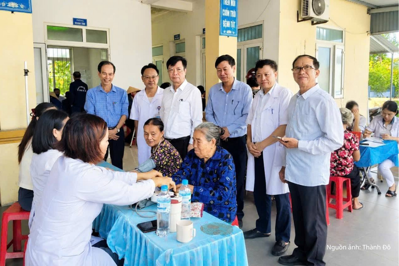Công tác cải cách hành chính và chăm lo đời sống nhân dân được chính quyền địa phương quan tâm.