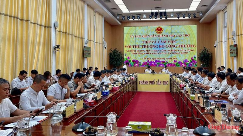 Quang cảnh tại buổi làm việc.