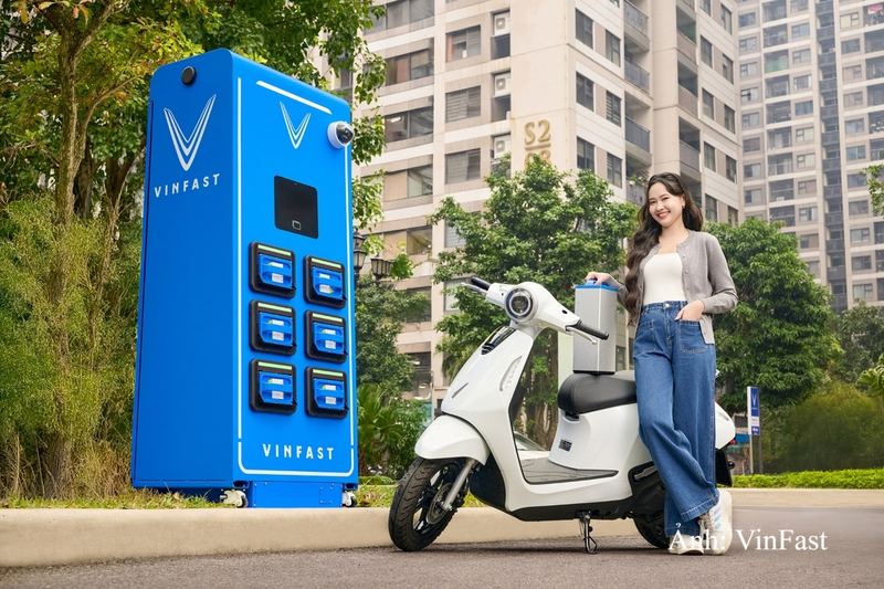 Evo Lite bản thuê pin có giá niêm yết 14,3 triệu đồng cho tùy chọn thuê pin.
