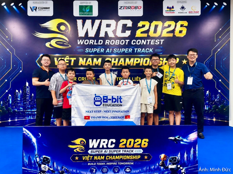 Đội Robocon Thanh Hóa tạo dấu ấn ngay trong lần đầu tham dự WRC Việt Nam với một giải Trình diễn xuất sắc nhất, hai giải Khuyến khích bảng C.