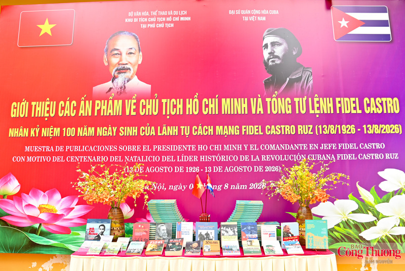 Ngày 4/8, tại Hà Nội, Khu Di tích Chủ tịch Hồ Chí Minh tại Phủ Chủ tịch phối hợp với Đại sứ quán Cuba tại Việt Nam tổ chức chuỗi hoạt động chuyên đề "Chủ tịch Hồ Chí Minh - Tổng Tư lệnh Fidel Castro: Nghĩa tình son sắt đặc biệt".