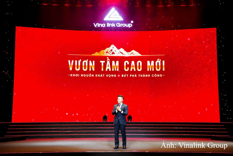 Tổng Giám đốc Vinalink Group - ông Nguyễn Đức Anh chia sẻ thông điệp truyền cảm hứng tại sự kiện