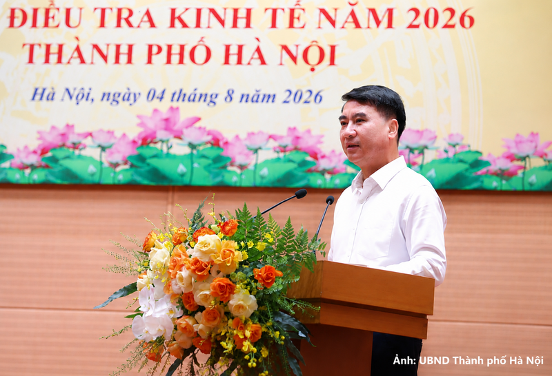 Phó Chủ tịch UBND thành phố Hà Nội Nguyễn Xuân Lưu, Trưởng Ban Chỉ đạo Tổng điều tra kinh tế năm 2026 thành phố chủ trì hội nghị.