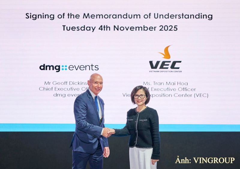 Đại diện VEC và DMG Events tại buổi lễ công bố hợp tác ra mắt Hội nghị - Triển lãm năng lượng toàn cầu hồi tháng 2/2025.