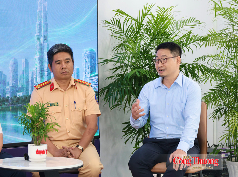 PGS.TS Vũ Anh Tuấn - Giám đốc Trung tâm Nghiên cứu Giao thông - Vận tải, Trường Đại học Việt Đức chia sẻ tại talkshow.