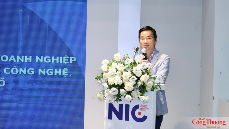 Ông Đỗ Tiến Thịnh, Phó Giám đốc Trung tâm Đổi mới sáng tạo Quốc gia (NIC), Bộ Tài chính phát biểu khai mạc hội nghị.