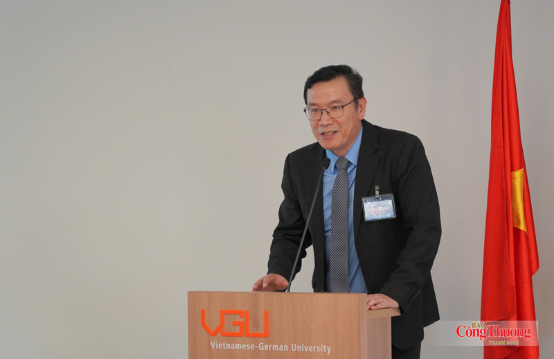 PGS.TS Phạm Thanh Dương, Trưởng khoa Kỹ thuật VGU.