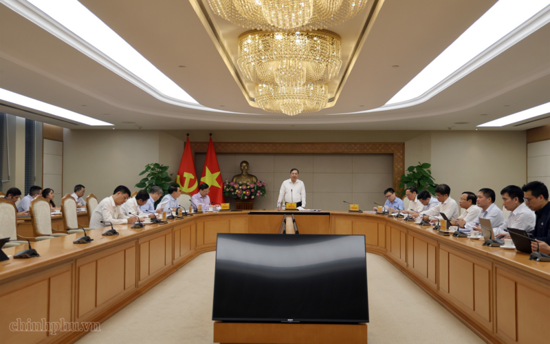 Phó Thủ tướng nhấn mạnh, tiến độ triển khai Đề án hiện đã chậm so với yêu cầu, nếu không khẩn trương hoàn thiện các nội dung liên quan sẽ tiếp tục kéo dài thời gian thực hiện. Ảnh: VGP/Phương Nguyên