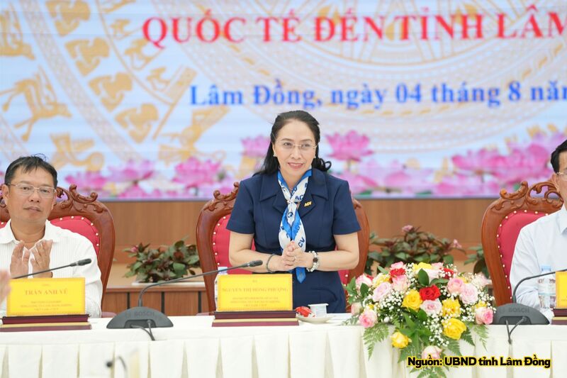 Bà Nguyễn Thị Hồng Phượng, Thành viên Hội đồng quản trị Tổng công ty Cảng hàng không Việt Nam.