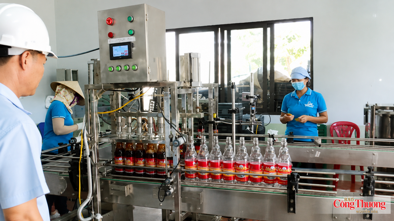 Nhiều doanh nghiệp, cơ sở công nghiệp nông thôn ứng dụng công nghệ vào sản xuất.