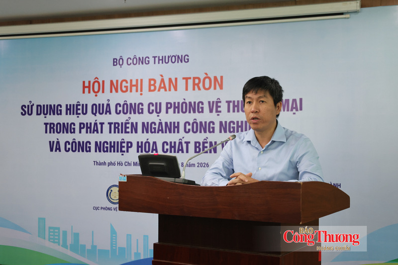 Ông Chu Thắng Trung, Phó Cục trưởng Cục Phòng vệ thương mại (Bộ Công Thương) phát biểu tại hội nghị.
