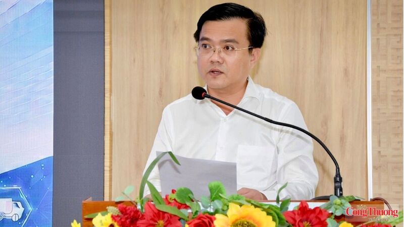 Ông Nguyễn Thống Nhất, Giám đốc Sở Công Thương tỉnh An Giang phát biểu tại hội nghị.