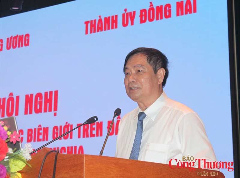 Ông Phan Xuân Thủy, Phó Trưởng ban Tuyên giáo Trung ương phát biểu kết luận hội nghị.