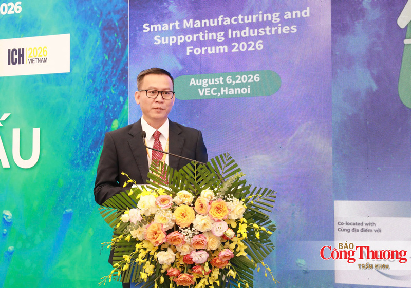 TS. Đỗ Nguyên Hưng, Tổng Thư ký Hội Tự động hóa Việt Nam phát biểu khai mạc diễn đàn.