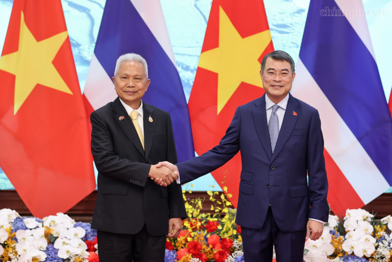 Thủ tướng Lê Minh Hưng hội kiến Chủ tịch Quốc hội Thái Lan - Ảnh: VGP/Nhật Bắc