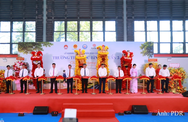 Lễ khánh thành và bàn giao Trường Tiểu học Bình Chuẩn 3.