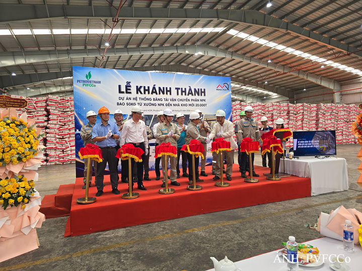 PVFCCo-Phú Mỹ khánh thành hệ thống băng tải phân bón công suất 55 tấn giờ.
