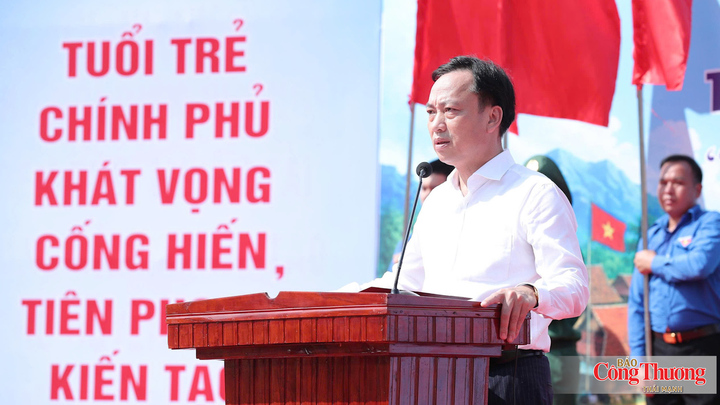 Đồng chí Lại Xuân Lâm, Phó Bí thư Đảng ủy Chính phủ phát biểu tại chương trình.