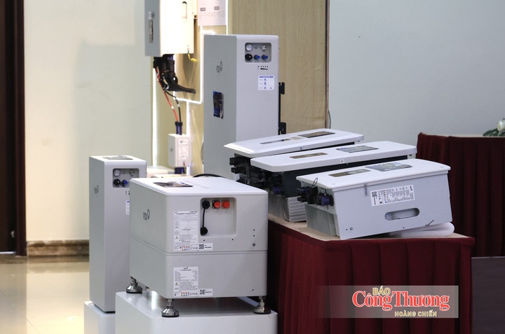 Hệ thống lưu trữ năng lượng bằng pin