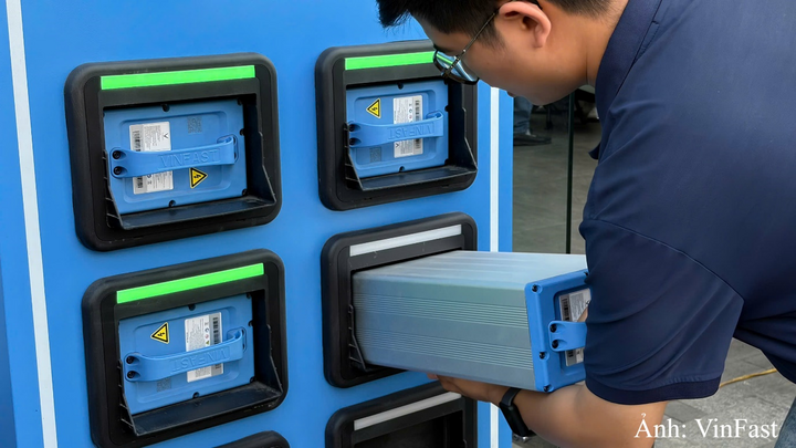 Từ đường phố đến đường trường, xe máy điện VinFast “cân” hết nhờ khả năng đổi pin thuận tiện.