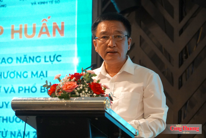 Ông Huỳnh Xuân Sơn, Phó Giám đốc Sở Công Thương TP. Đà Nẵng phát biểu khai mạc chương trình