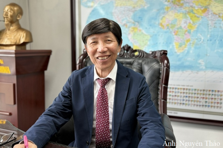 TS. Phan Hữu Thắng, Chủ tịch Liên chi hội Tài chính khu công nghiệp Việt Nam, nguyên Cục trưởng Cục Đầu tư nước ngoài, Bộ Kế hoạch và Đầu tư (nay là Bộ Tài chính). Ảnh: Nguyên Thảo