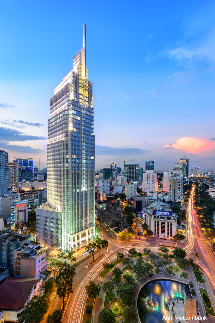 Vietcombank Tower tại trung tâm TP. Hồ Chí Minh, công trình đạt các tiêu chuẩn quốc tế về phát triển bền vững và vận hành tòa nhà