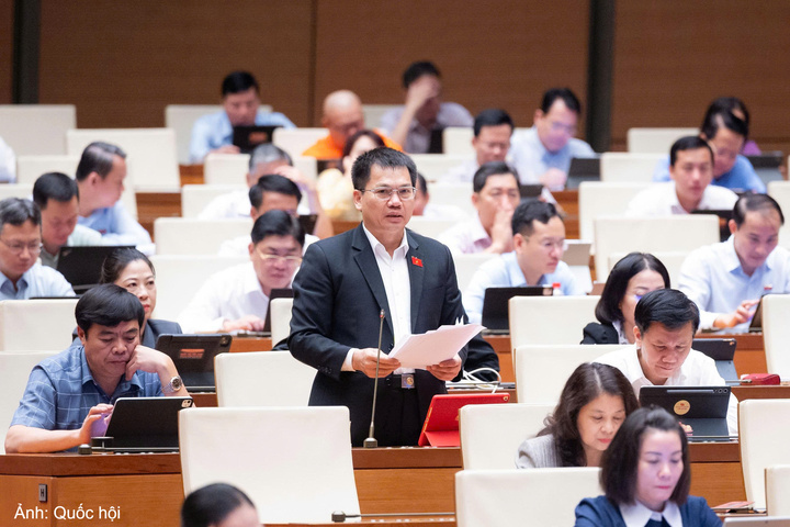 Đại biểu Dương Khắc Mai - đoàn Lâm Đồng