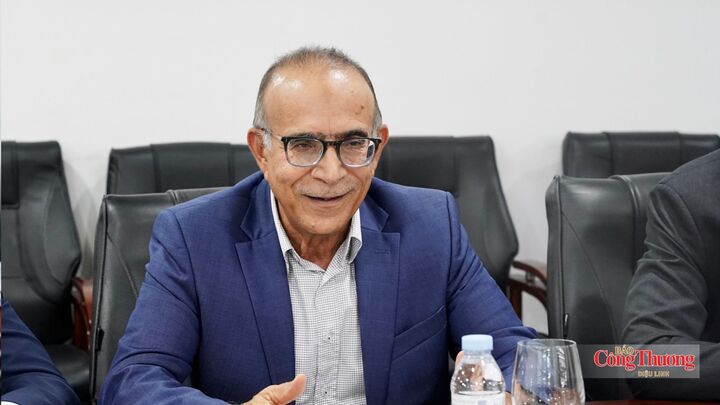 Ông Nasser Al Madani, Cố vấn trưởng WFZO.