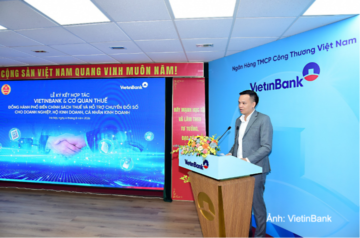Ông Nguyễn Trần Mạnh Trung, Thành viên Hội đồng Quản trị, Tổng Giám đốc VietinBank phát biểu tại buổi lễ