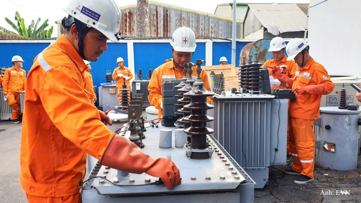 EVNHCMC từng bước xây dựng lưới điện thông minh, hiện đại, bền vững, đáp ứng mục tiêu phát triển kinh tế - xã hội của TP. Hồ Chí Minh.