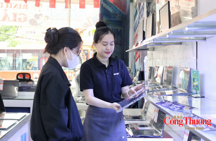 Các doanh nghiệp bán lẻ tập trung đa dạng hóa nguồn cung, mở rộng phân khúc giá để đón đầu làn sóng tiêu dùng.