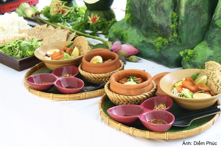 Mỳ Quảng, ẩm thực của người dân xứ Quảng.