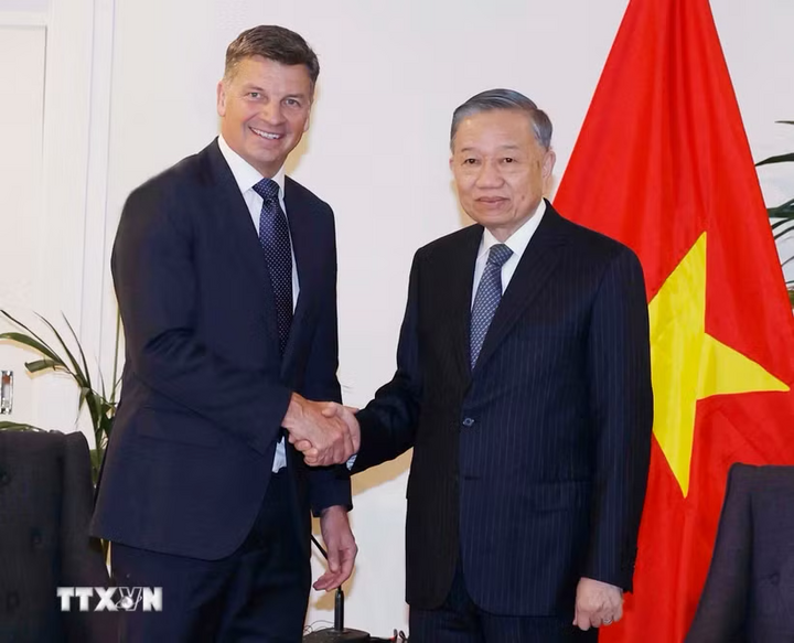 Tổng Bí thư, Chủ tịch nước Tô Lâm tiếp ông Angus Taylor, Lãnh đạo Liên đảng đối lập, Chủ tịch Đảng Tự do Australia. Ảnh: Thống Nhất/TTXVN