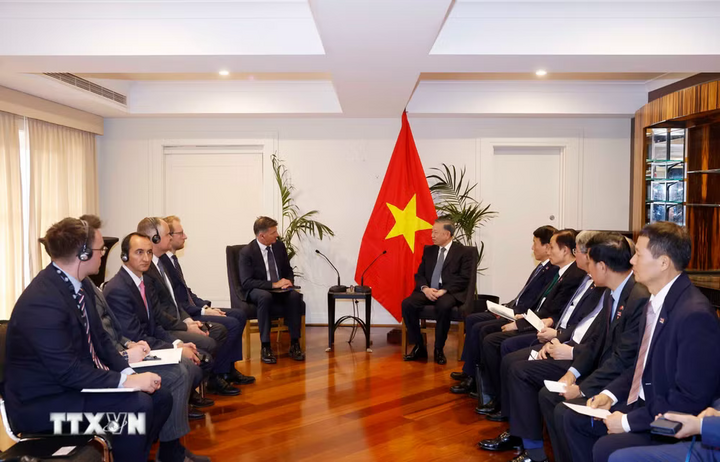 Tổng Bí thư, Chủ tịch nước Tô Lâm tiếp ông Angus Taylor, Lãnh đạo Liên đảng đối lập, Chủ tịch Đảng Tự do Australia. Ảnh: Thống Nhất/TTXVN