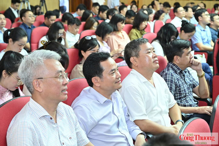 Đồng thời, góp phần lan tỏa sâu rộng công tác bảo vệ nền tảng tư tưởng của Đảng trong toàn ngành Công Thương.