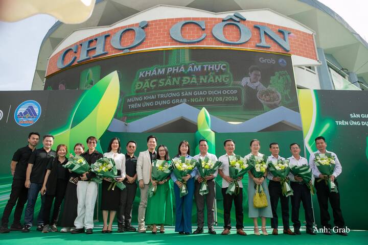 Vận hành sàn giao dịch “OCOP – Đặc sản Đà Nẵng” trên ứng dụng Grab.