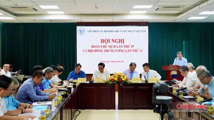 Toàn cảnh hội nghị.