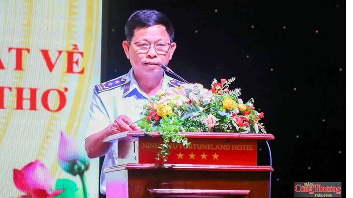 Ông Nguyễn Ngọc Hiền - Chi cục trưởng Chi cục Quản lý thi trường TP. Cần Thơ, phát biểu tại hội nghị.