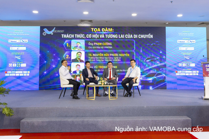 Tọa đàm Thách thức, cơ hội và tương lai của di chuyển