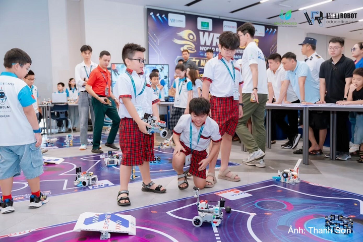 Cuộc thi World Robot Contest Việt Nam 2026 toàn quốc được tổ chức tại Sông Hồng Eco.
